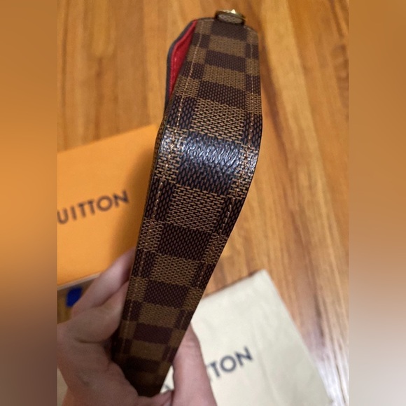 Louis Vuitton Felicie Pouchette - Picture 10 of 10